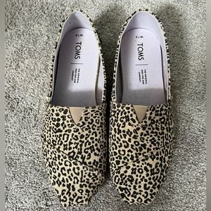 TOMS leopard / cheetah print alpargata - size 7.5